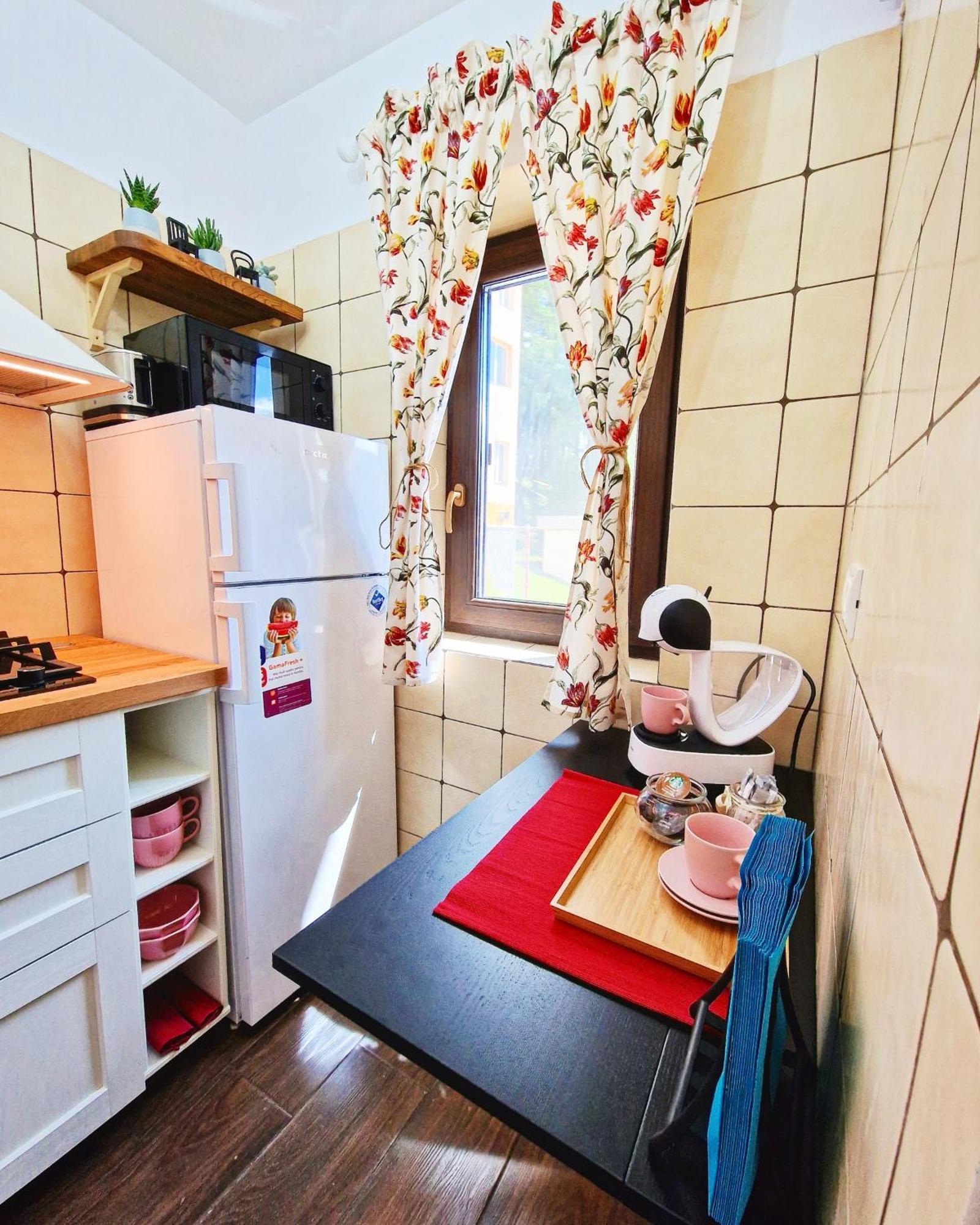 Amor Tirol Busteni (Adults Only) 外观 照片