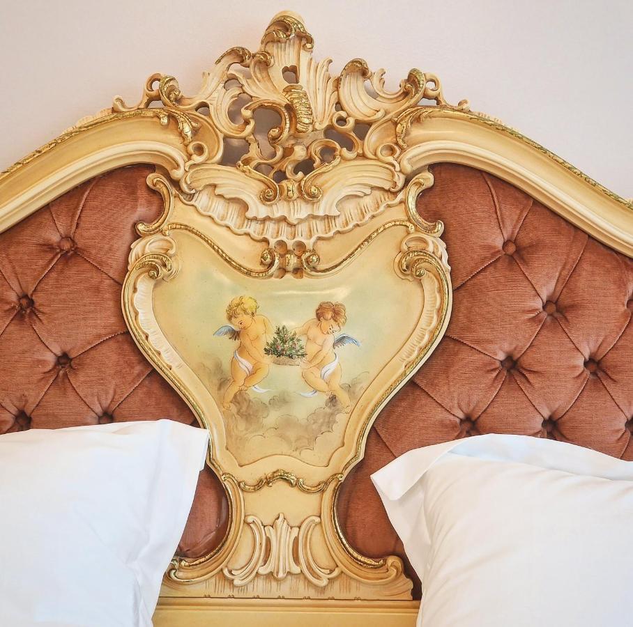 Amor Tirol Busteni (Adults Only) 外观 照片